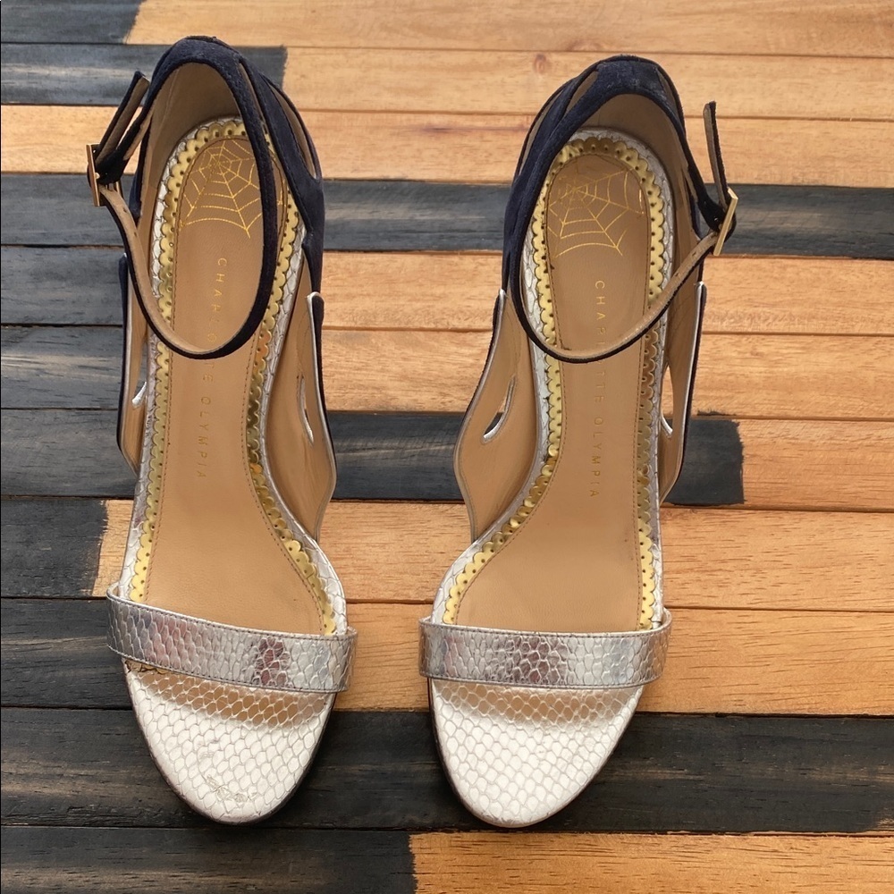 Charlotte Olympia Silver Snakeskin Leather Sandals Size 39 | Made in Italy  K-5